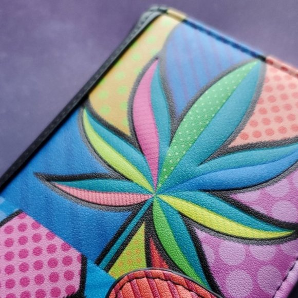 NWT Pop Art Wallet - Picture 6 of 7